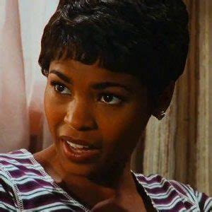 nia long nude scene|Nia Long Breasts Scene in Love Jones